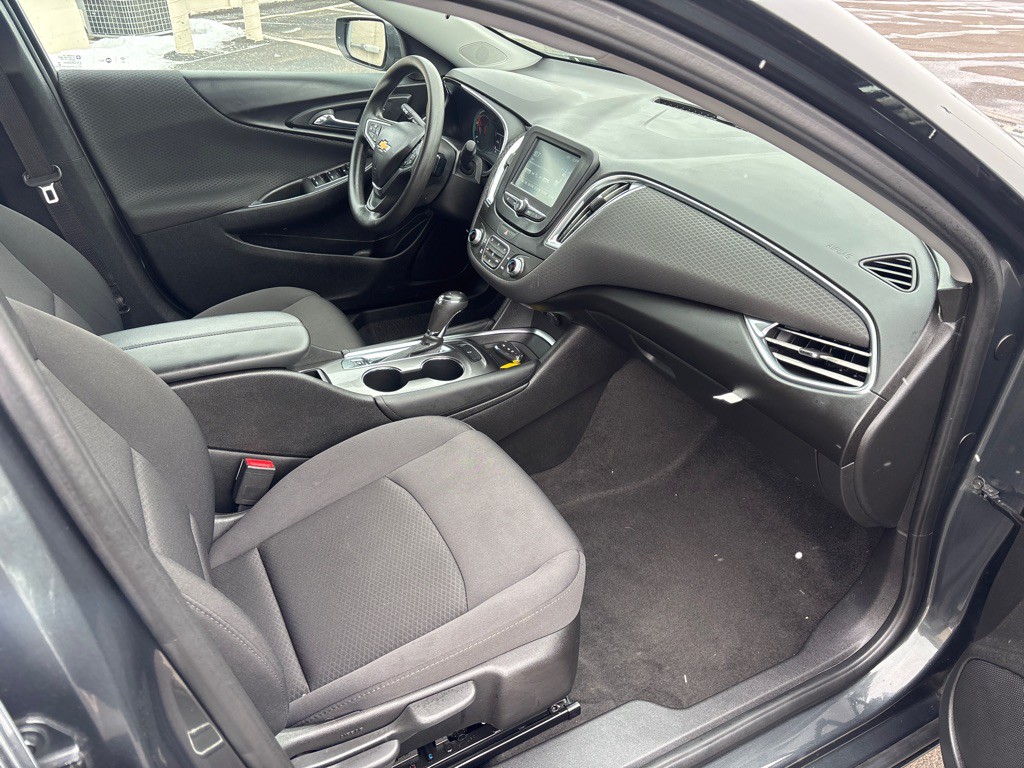 2018 Chevrolet Malibu Image 35