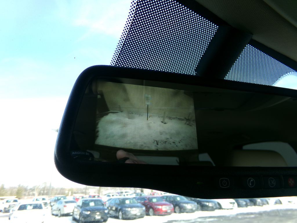 2011 Chevrolet Suburban Image 17