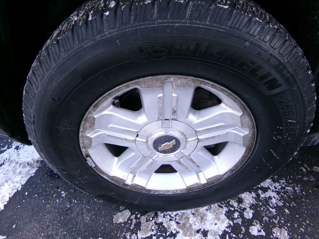 2011 Chevrolet Suburban Image 39