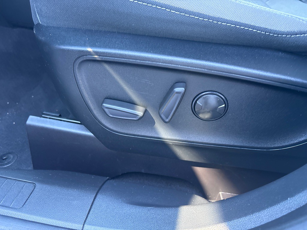 2020 Ford Escape Image 11