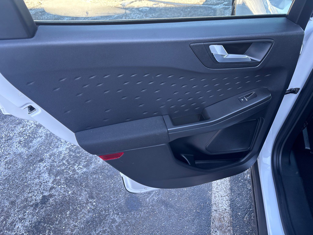 2020 Ford Escape Image 31