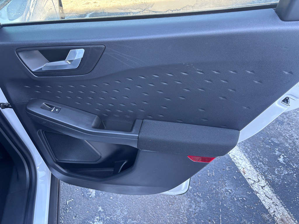 2020 Ford Escape Image 34
