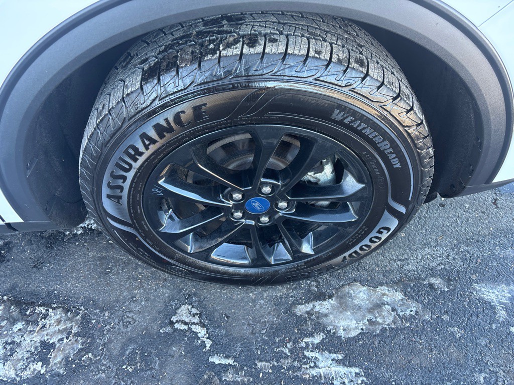 2020 Ford Escape Image 39