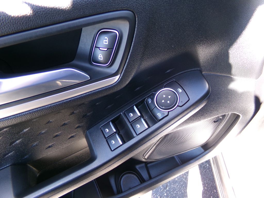 2020 Ford Escape Image 42