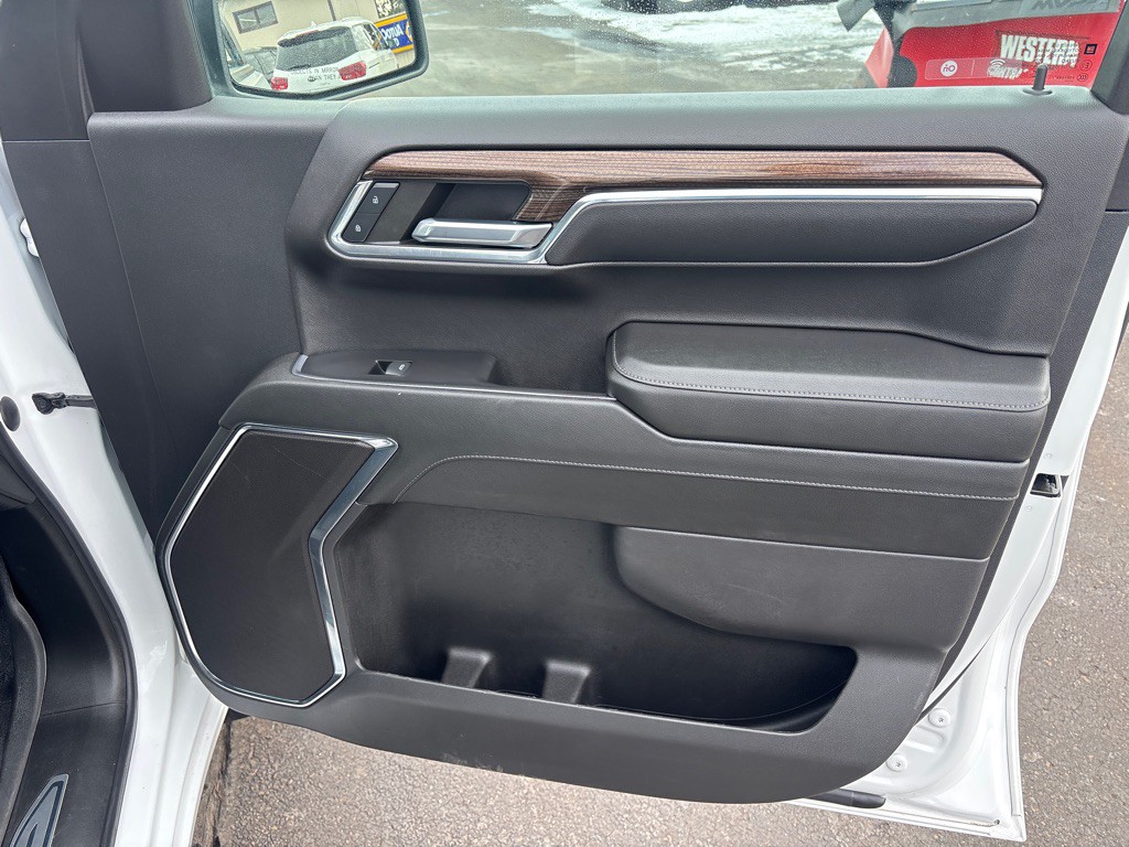 2024 Chevrolet Silverado 1500 Image 37