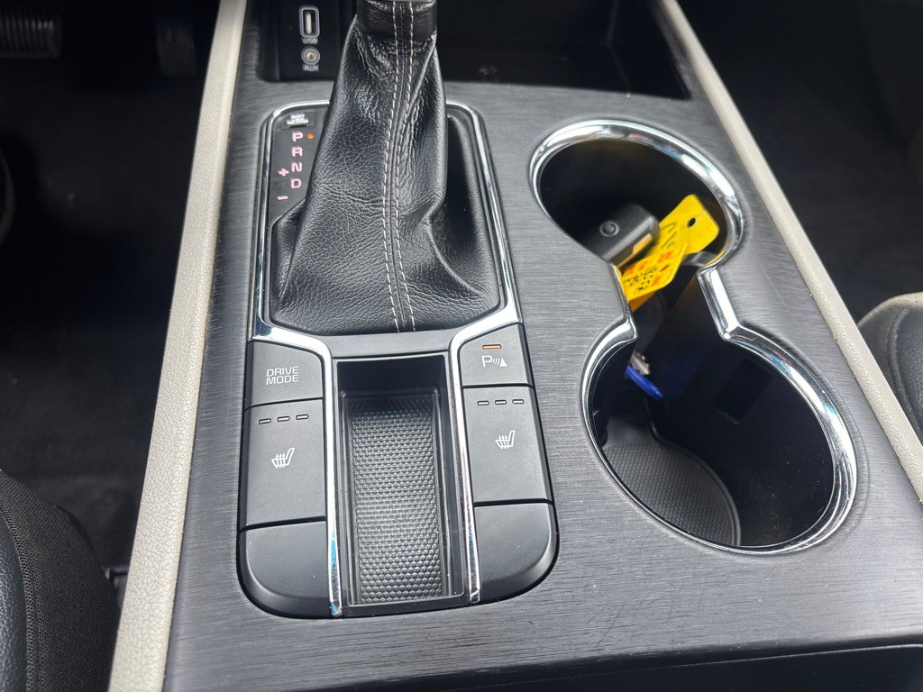 2020 Kia Sedona Image 27