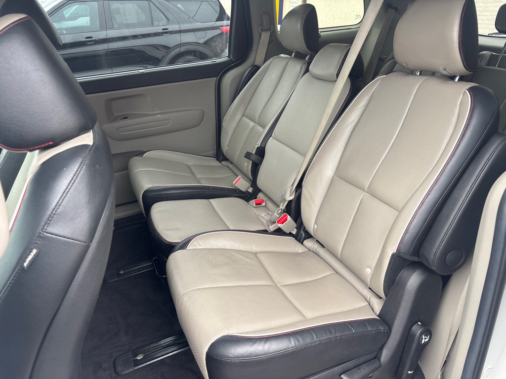 2020 Kia Sedona Image 30