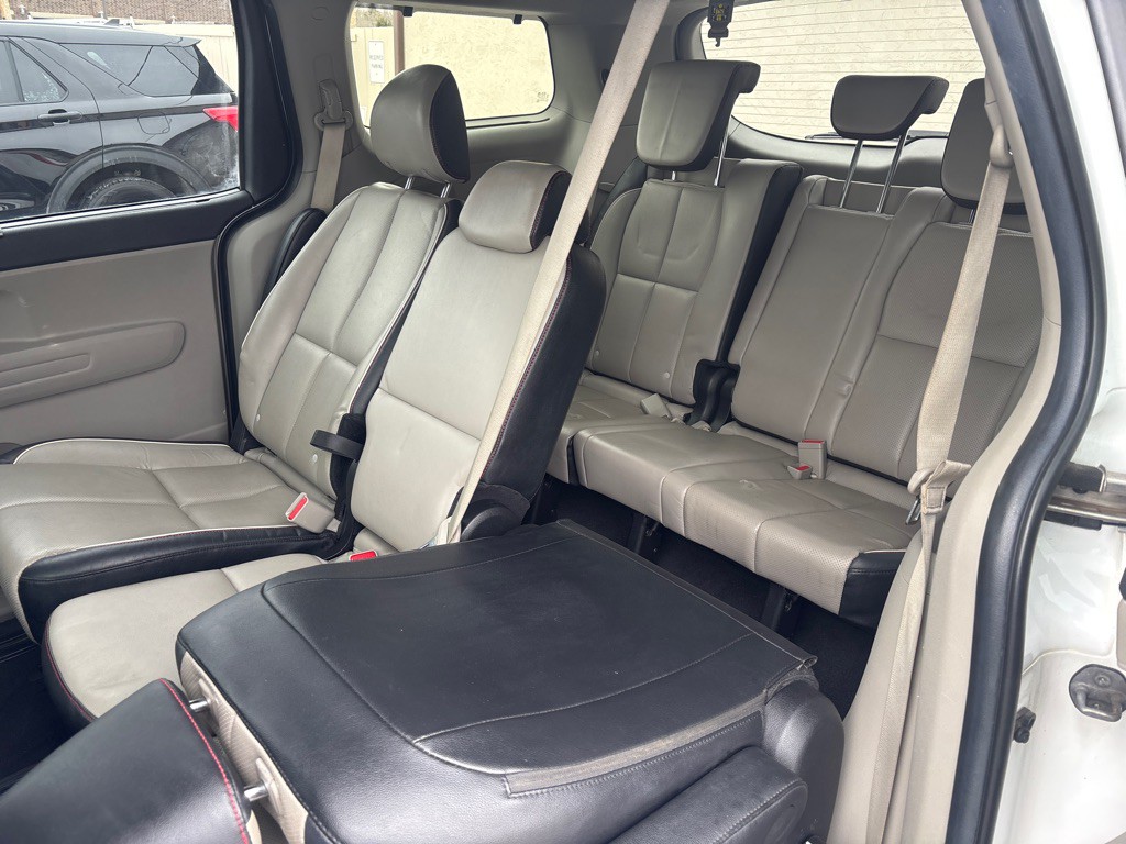 2020 Kia Sedona Image 31