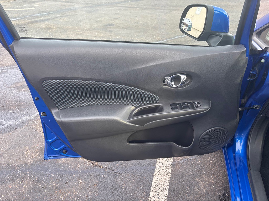 2014 Nissan Versa Image 9