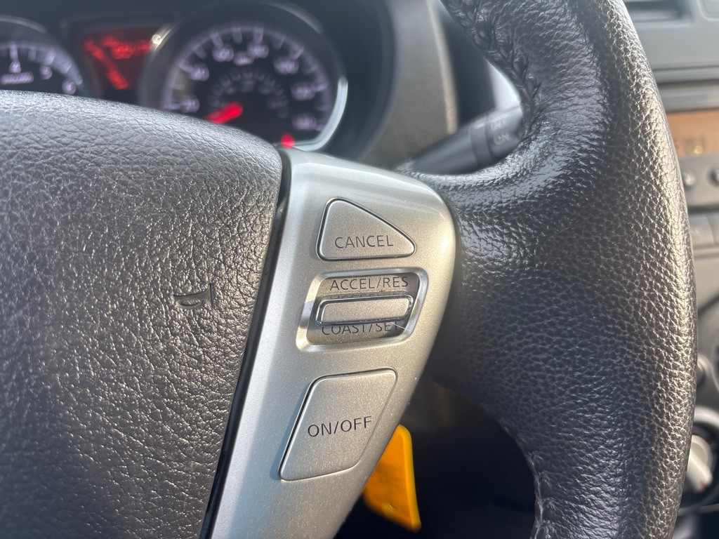 2014 Nissan Versa Image 15