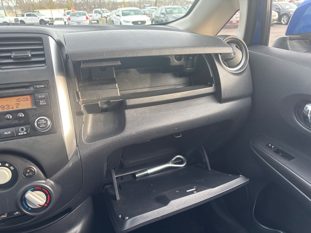 2014 Nissan Versa Image 20
