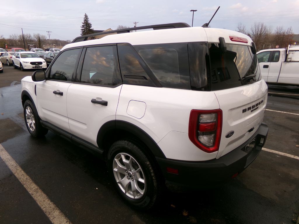 2022 Ford Bronco Image 5