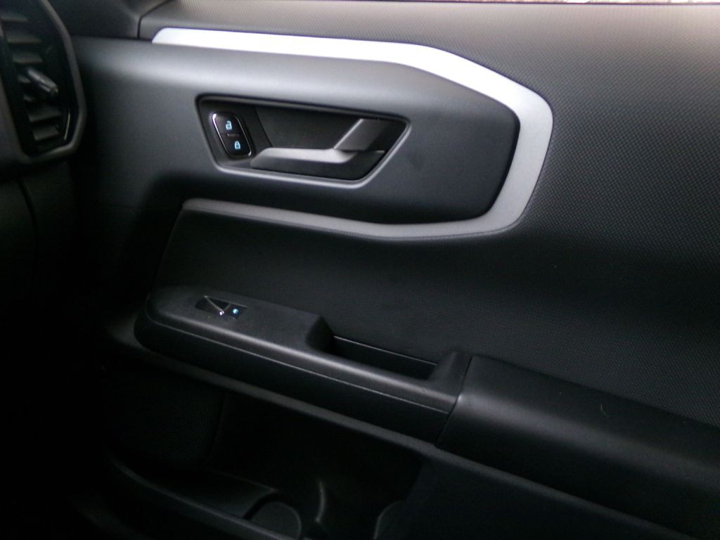 2022 Ford Bronco Image 23