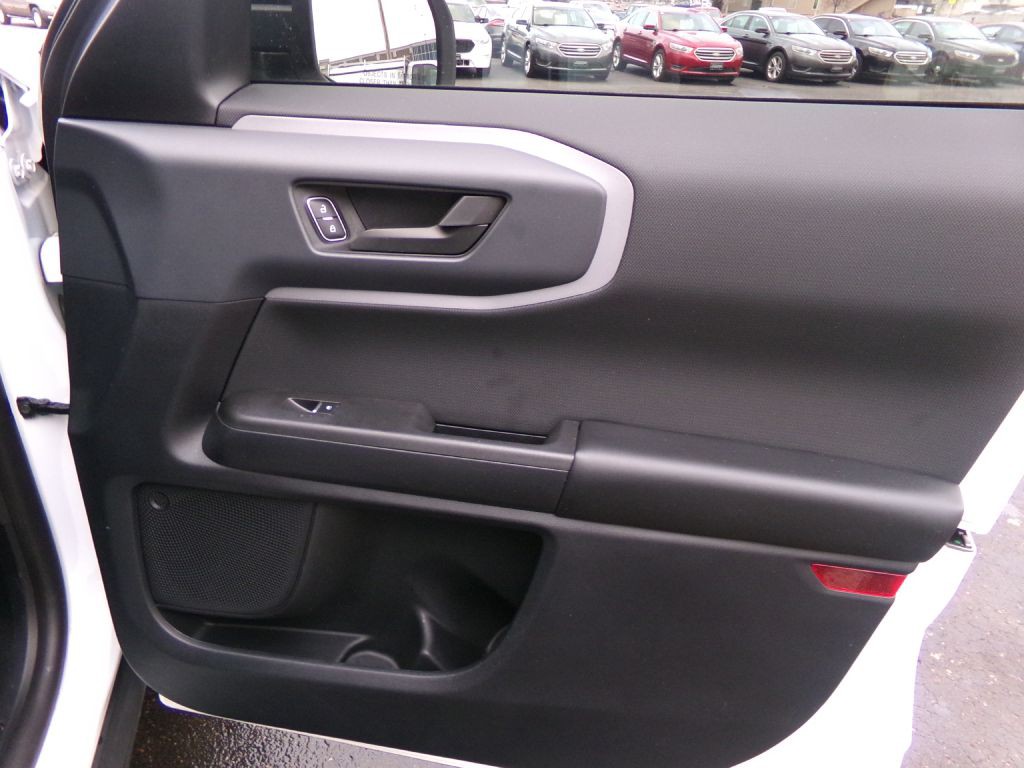 2022 Ford Bronco Image 29