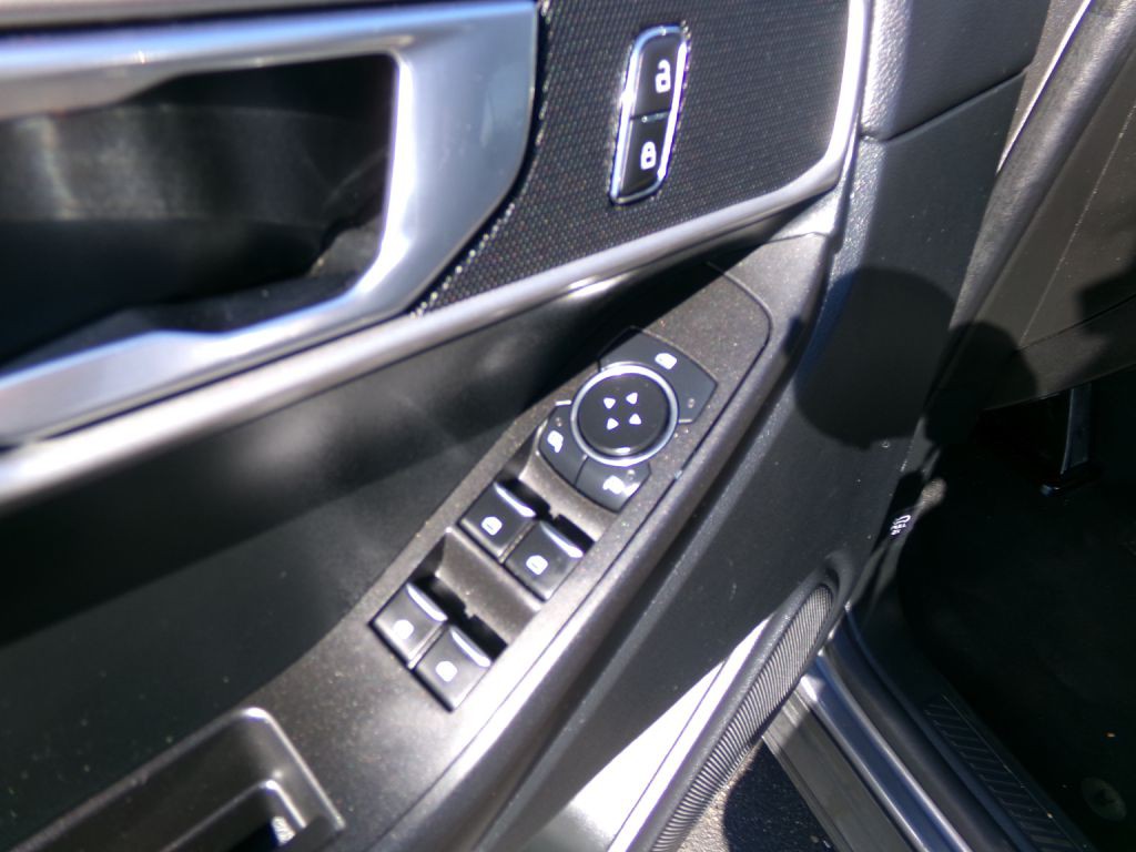 2023 Ford Explorer Image 10