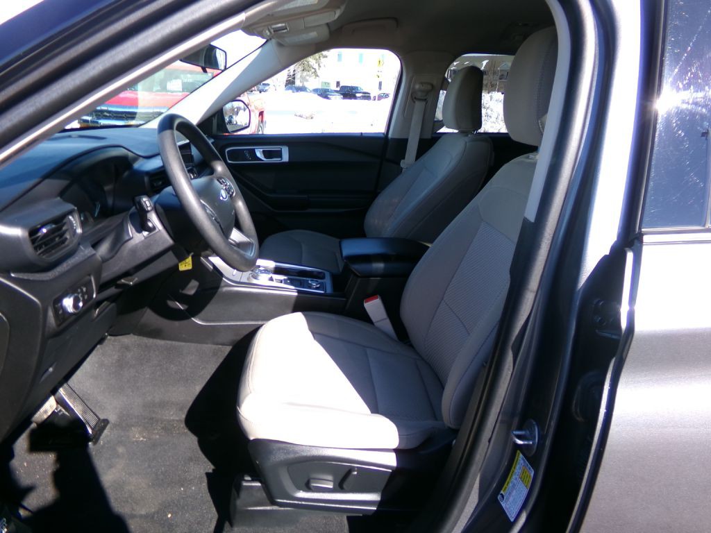 2023 Ford Explorer Image 11