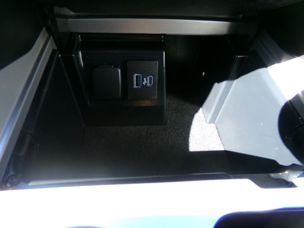 2023 Ford Explorer Image 25