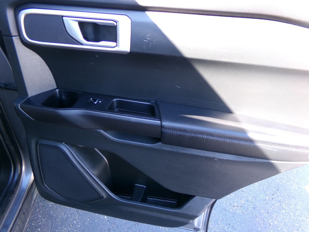 2023 Ford Explorer Image 40