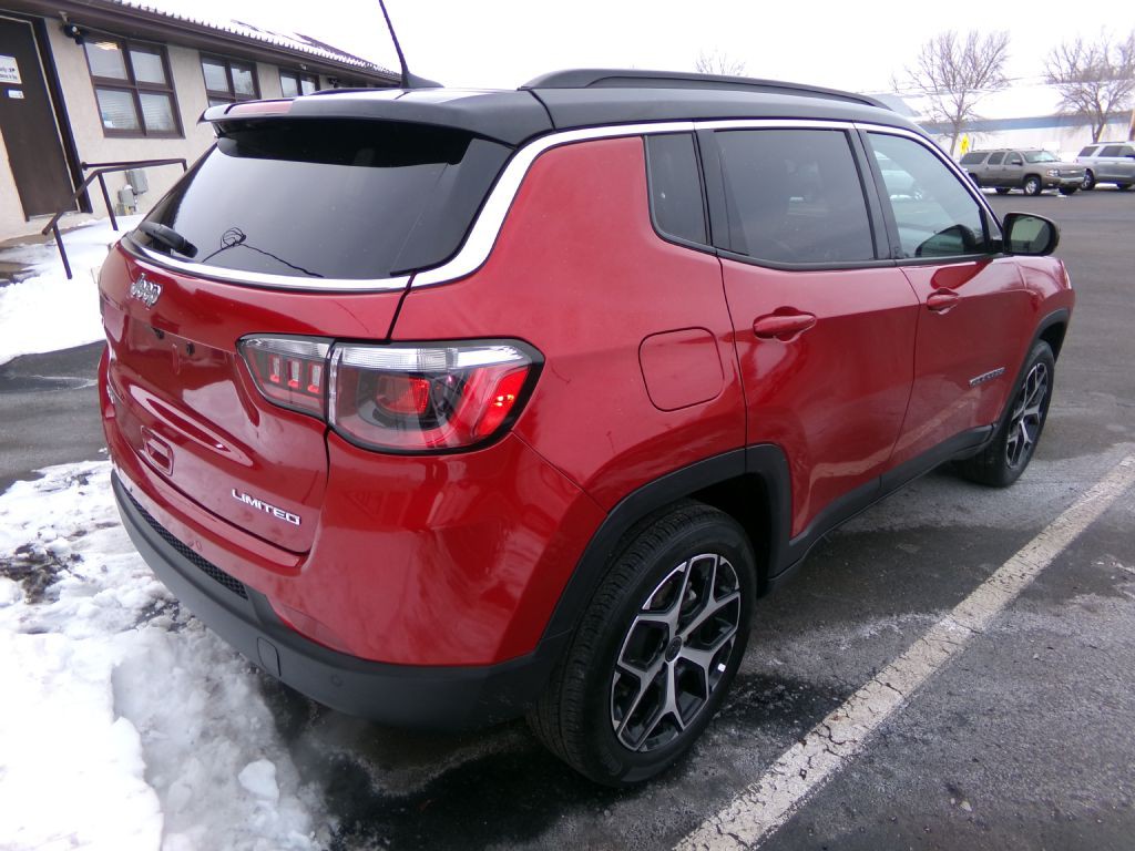 2025 Jeep Compass Image 3