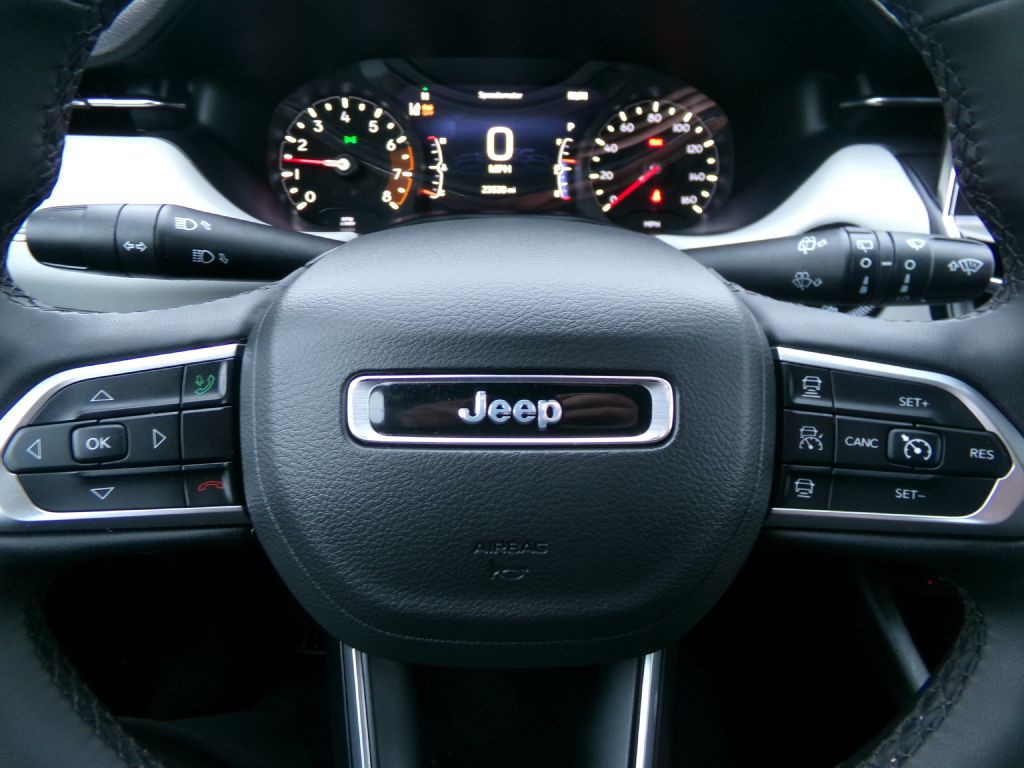 2025 Jeep Compass Image 14