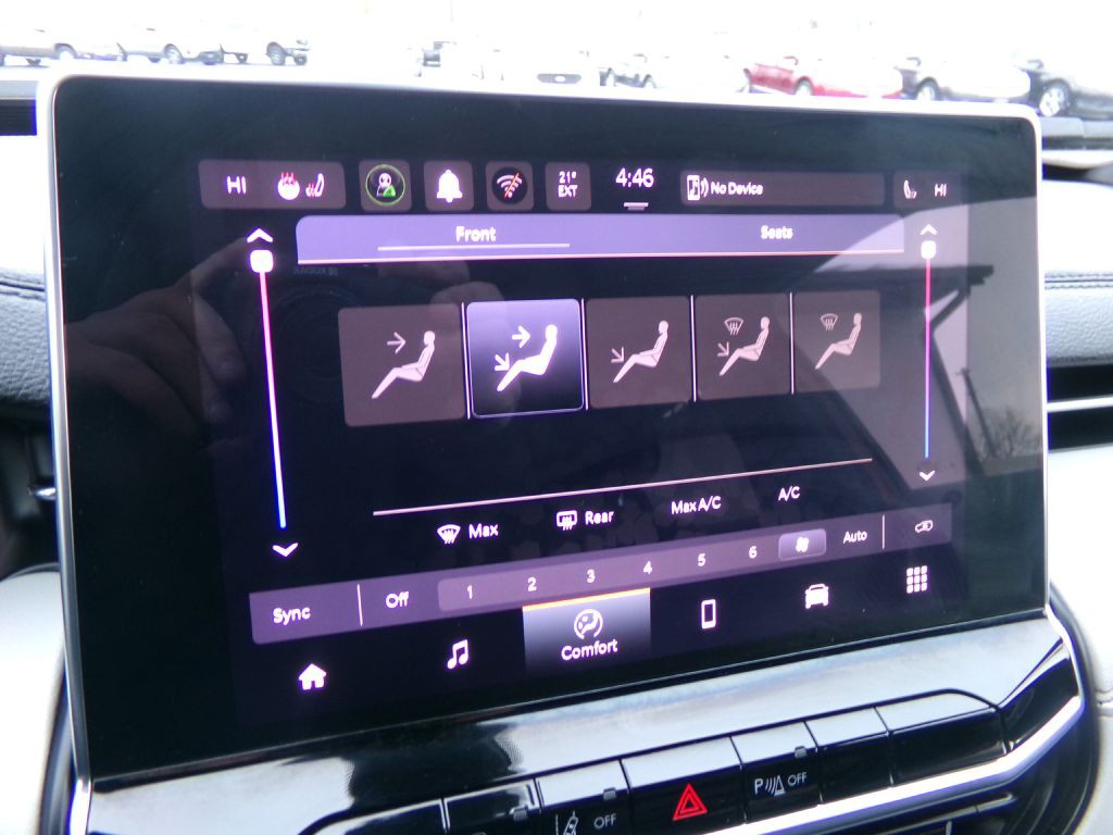 2025 Jeep Compass Image 16