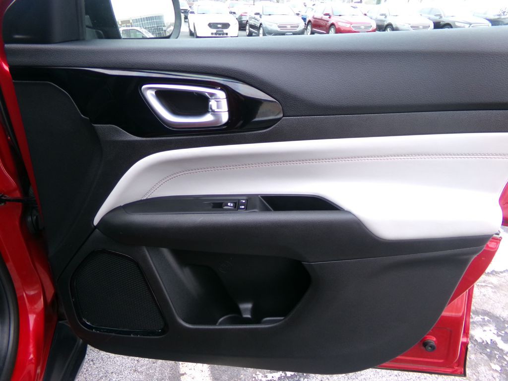 2025 Jeep Compass Image 35