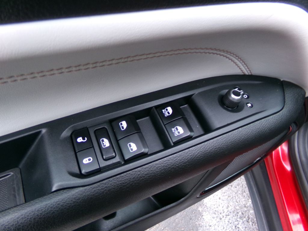 2025 Jeep Compass Image 12