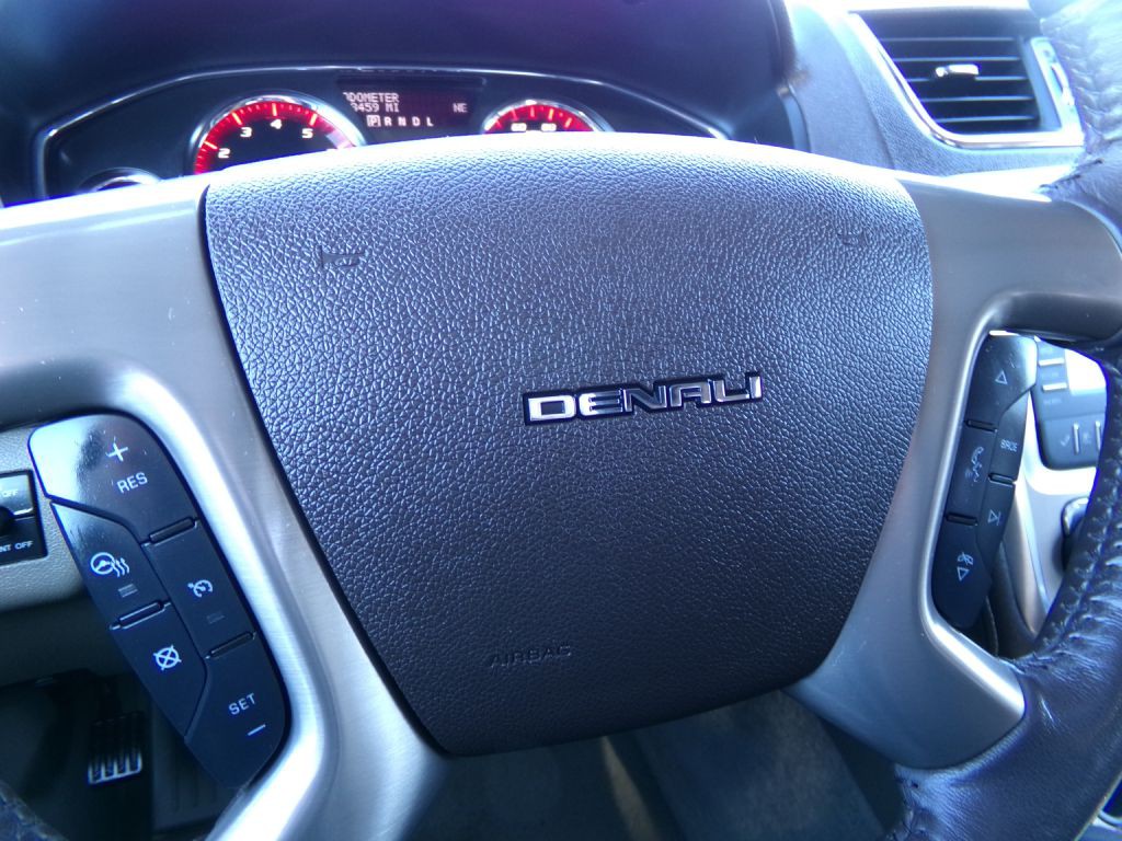 2015 GMC Acadia Image 18