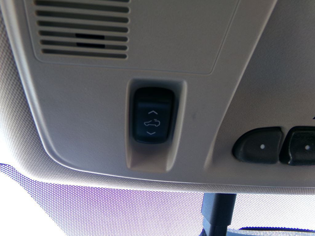 2015 GMC Acadia Image 28