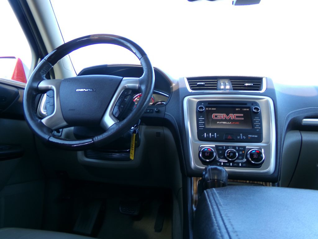 2015 GMC Acadia Image 32