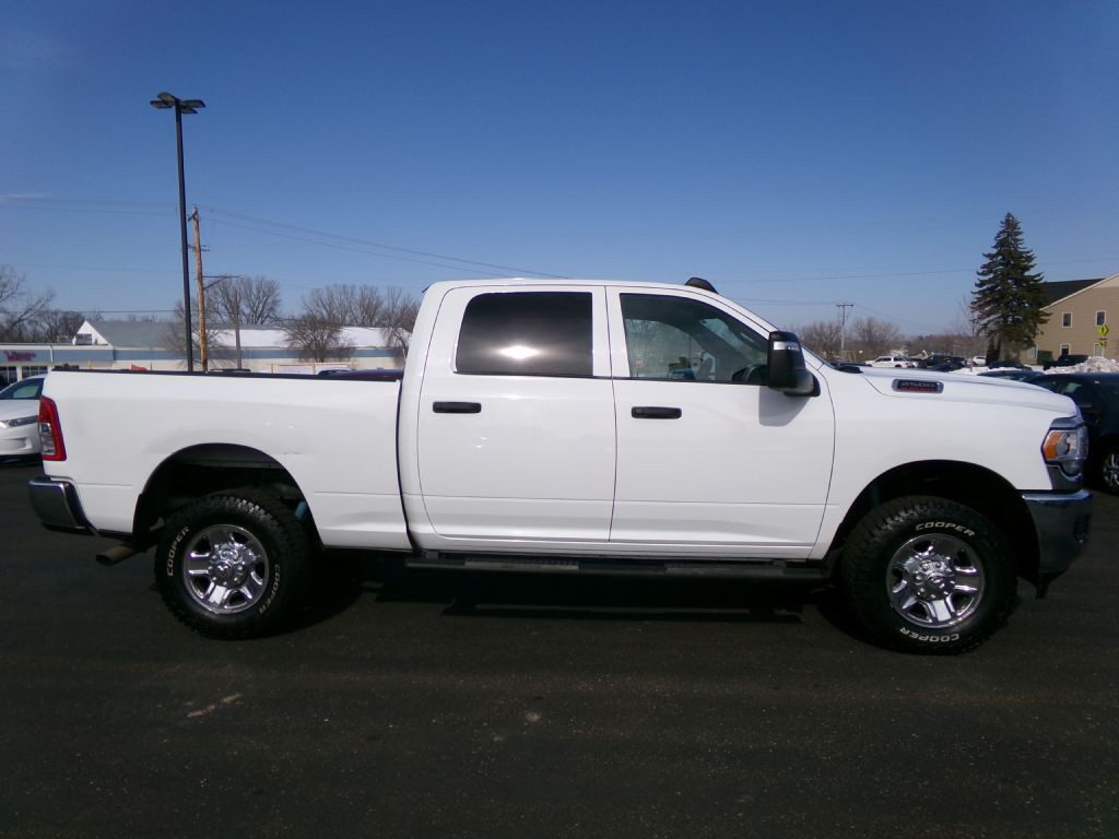 2023 RAM 2500 Image 2