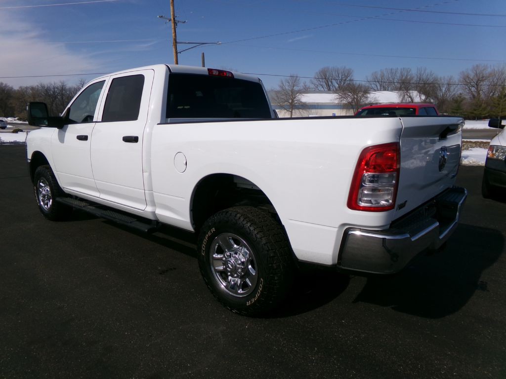2023 RAM 2500 Image 8