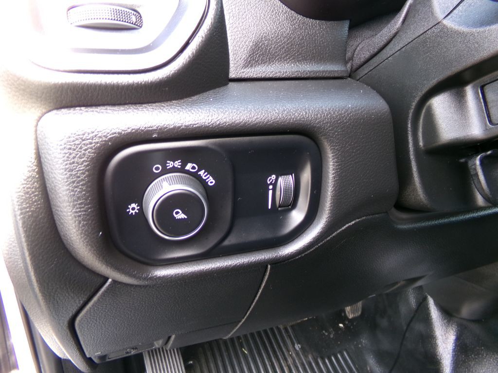 2023 RAM 2500 Image 16