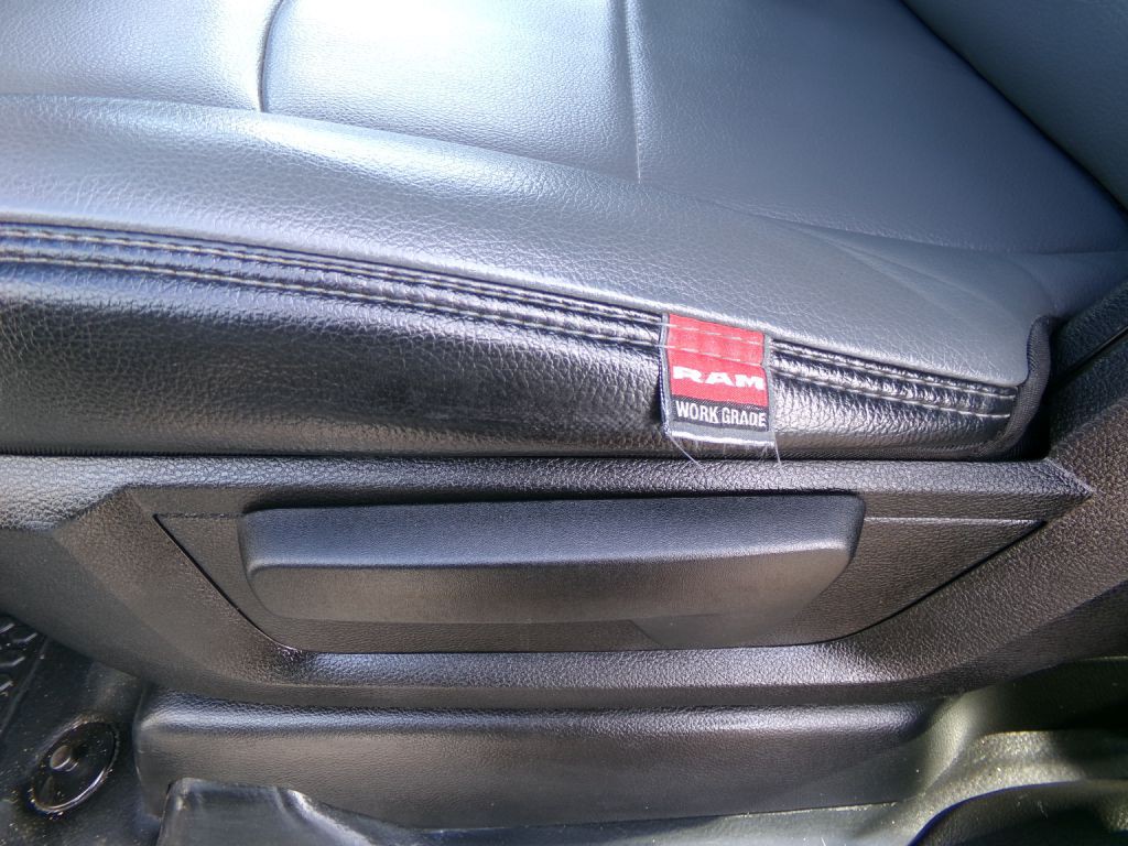 2023 RAM 2500 Image 17