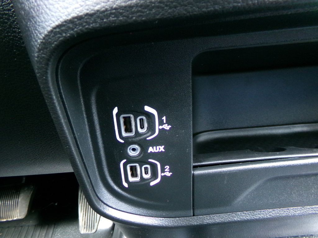 2023 RAM 2500 Image 24