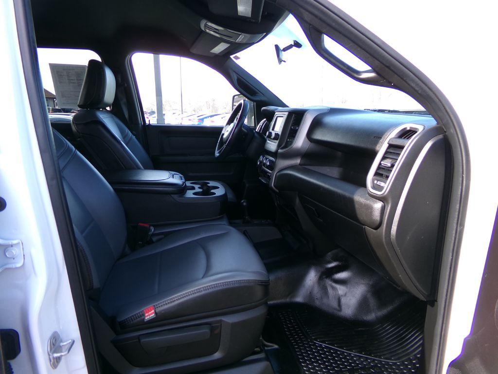 2023 RAM 2500 Image 33