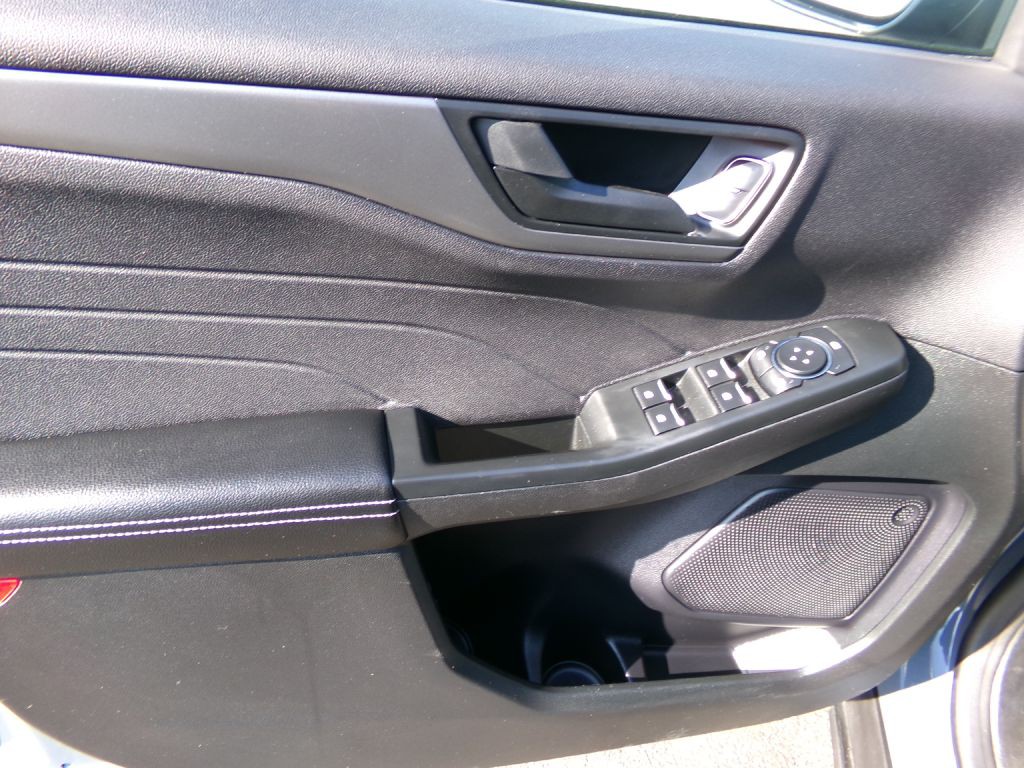 2023 Ford Escape Image 9