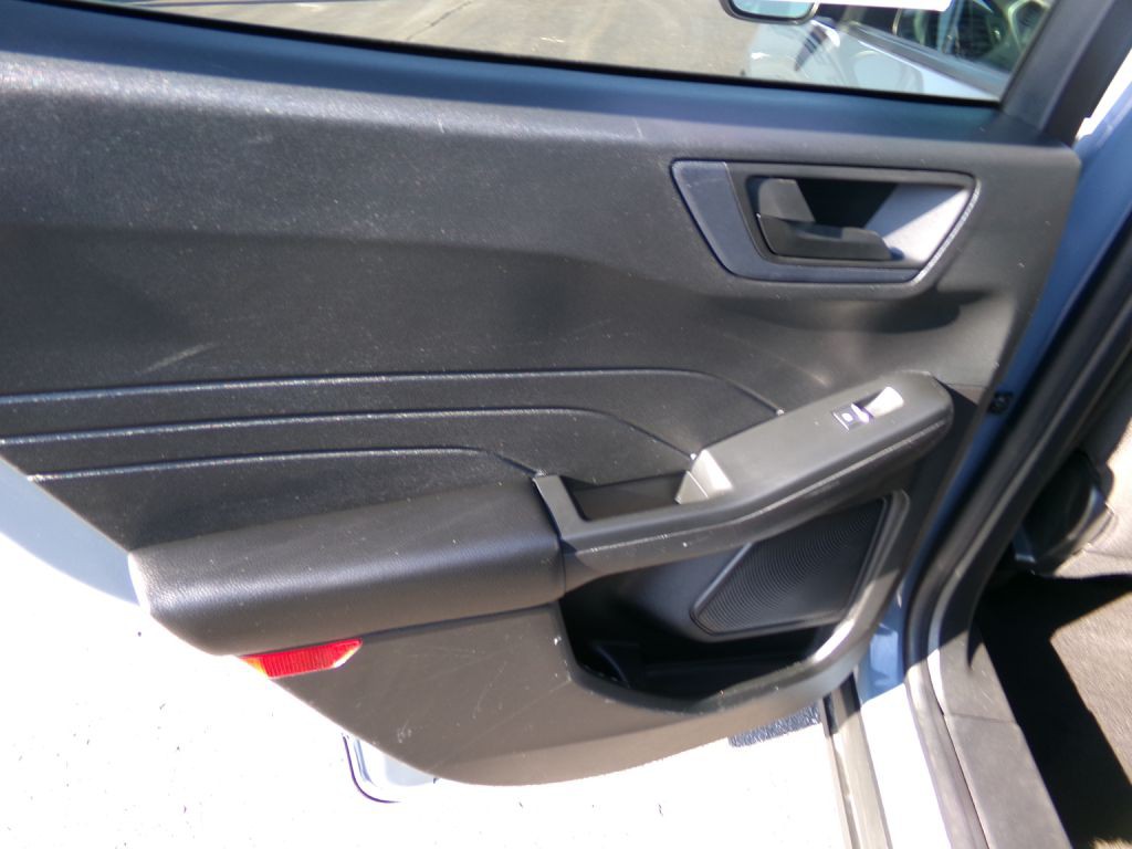 2023 Ford Escape Image 31