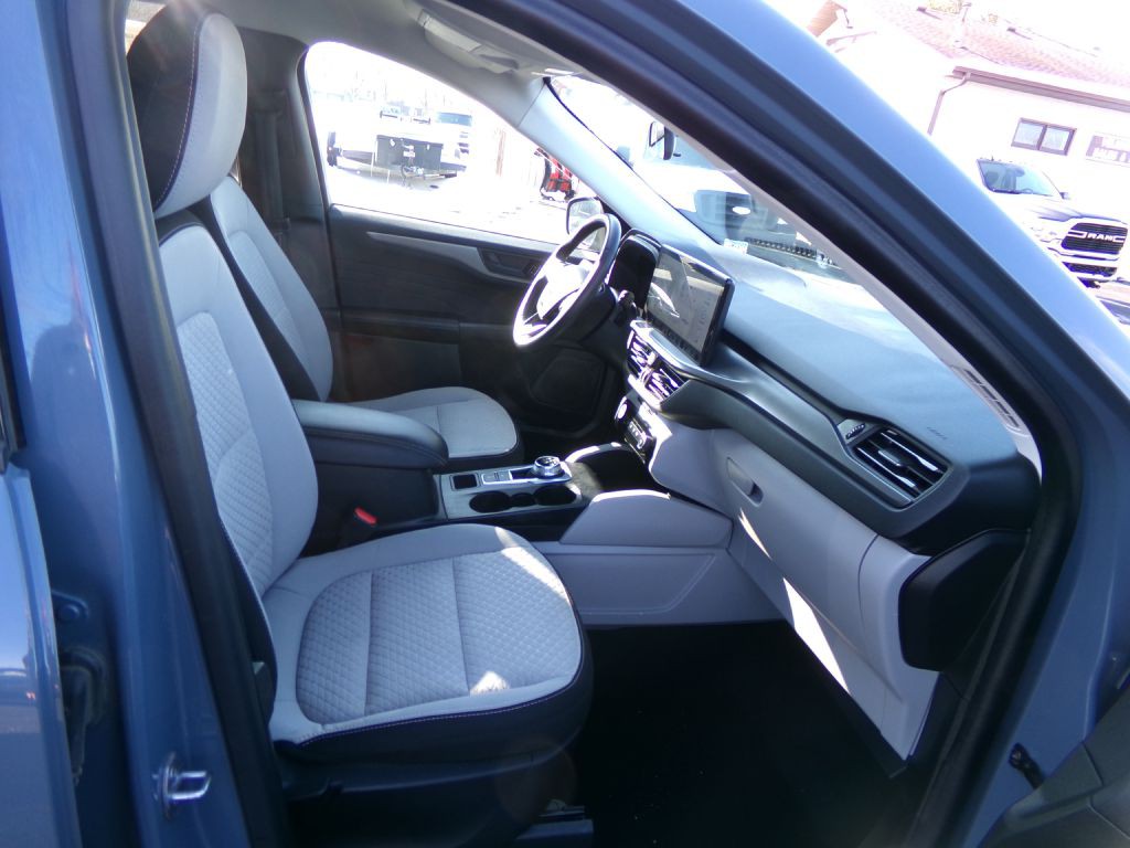 2023 Ford Escape Image 38