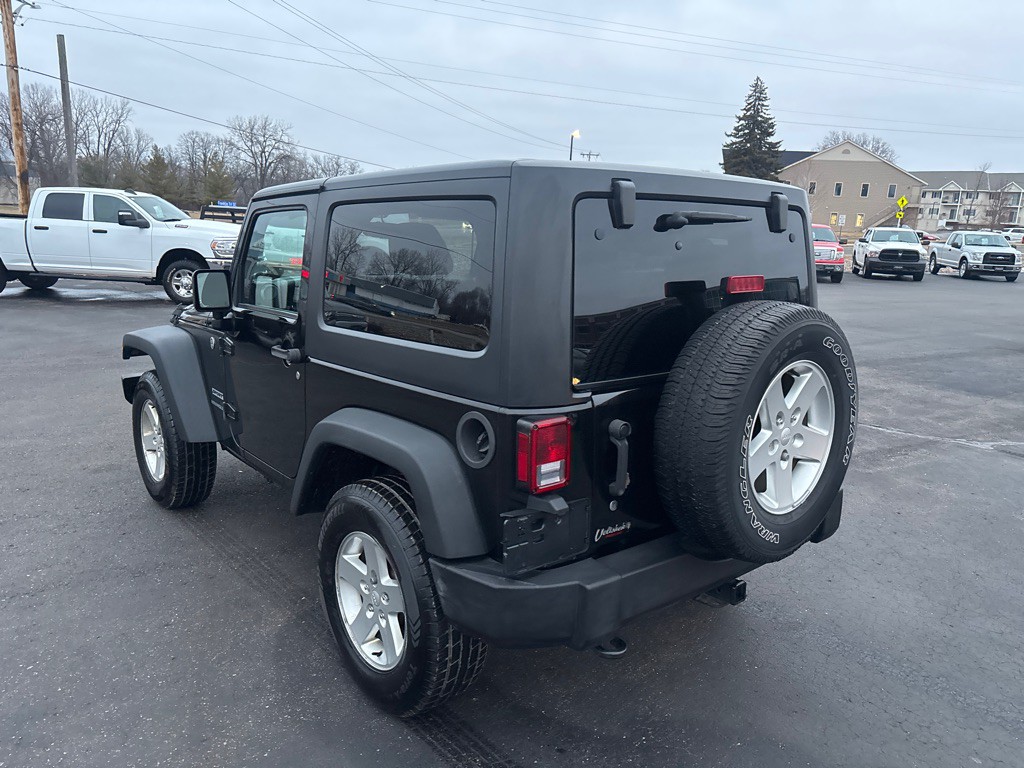 2016 Jeep Wrangler Image 5