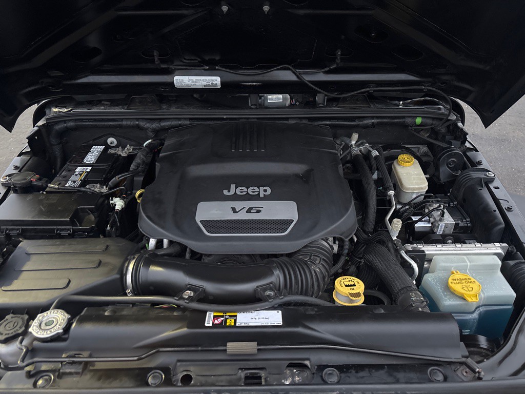 2016 Jeep Wrangler Image 24