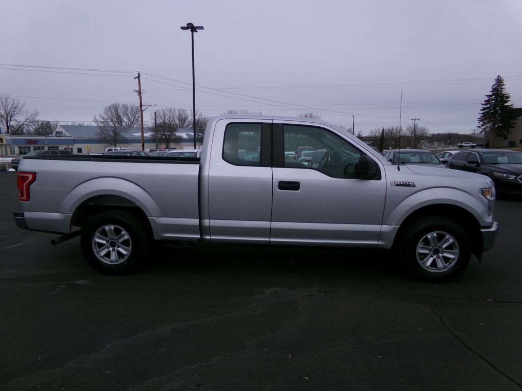 2017 Ford F-150 Image 2