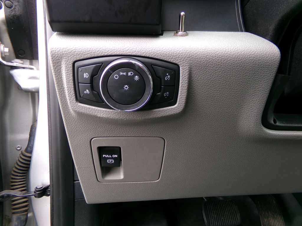 2017 Ford F-150 Image 19