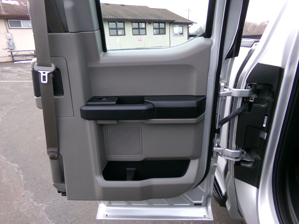 2017 Ford F-150 Image 39