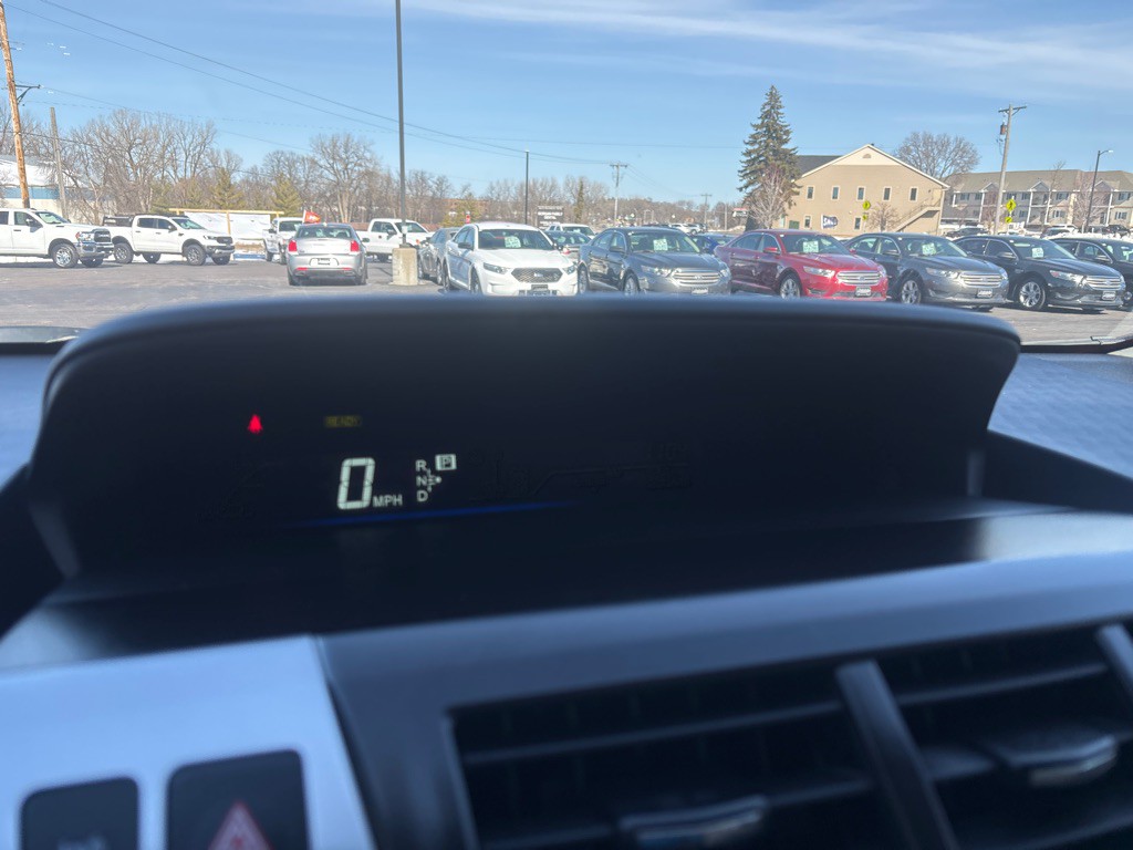 2013 Toyota Prius Image 17