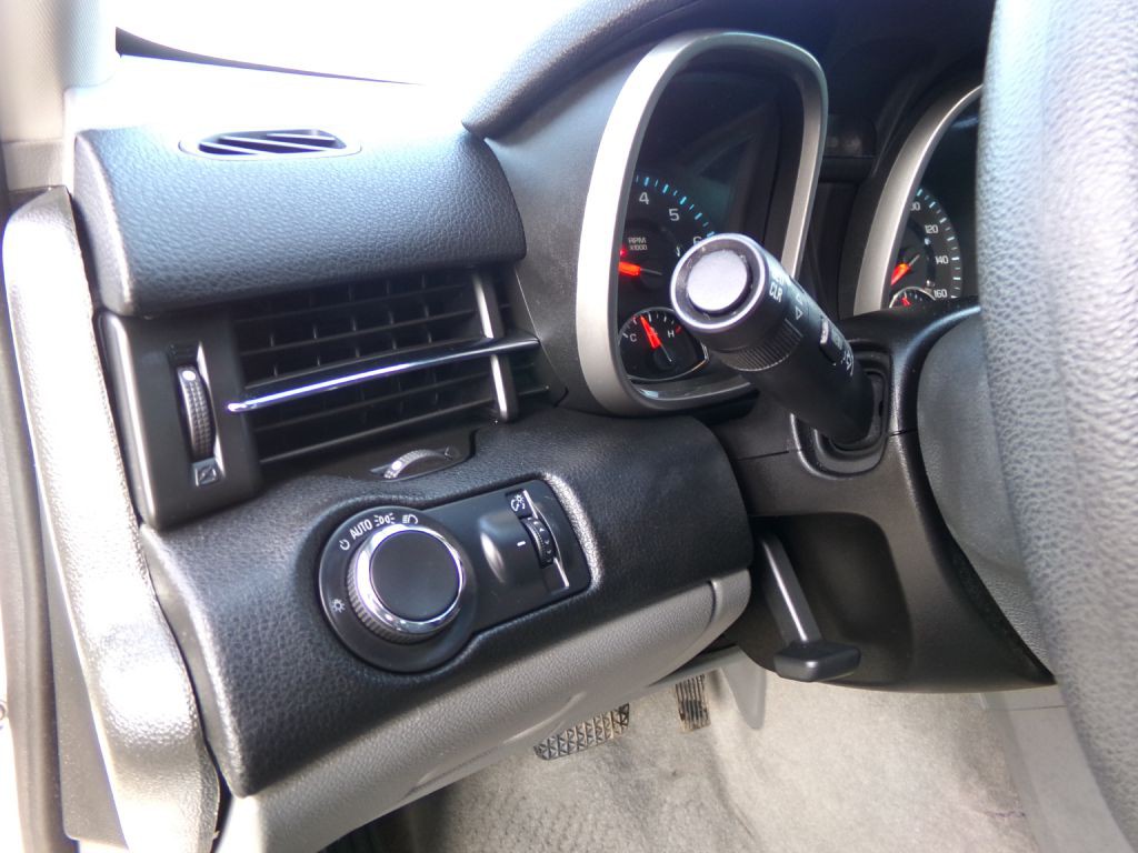 2015 Chevrolet Malibu Image 12