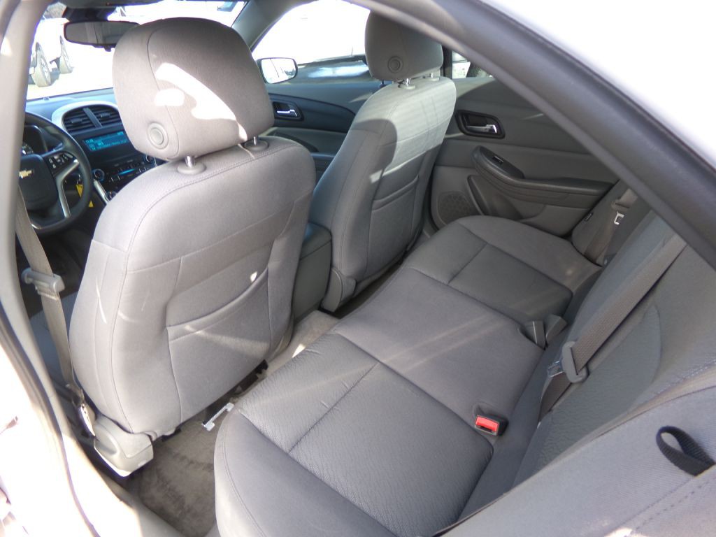 2015 Chevrolet Malibu Image 22