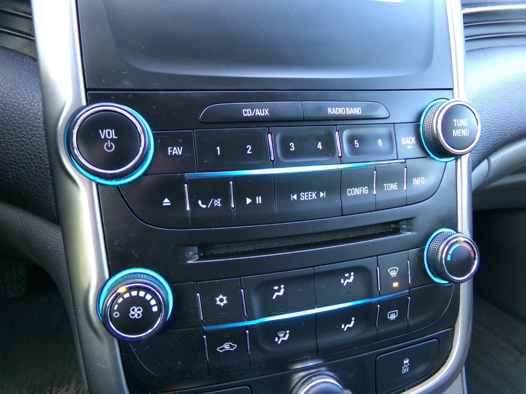 2015 Chevrolet Malibu Image 26