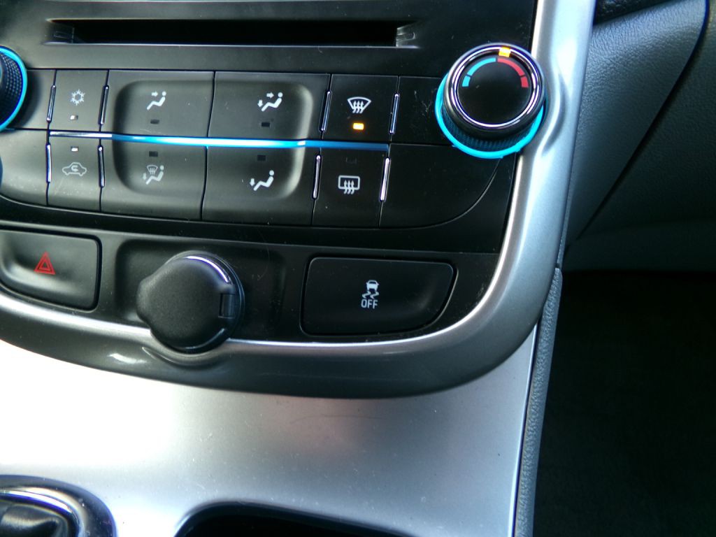 2015 Chevrolet Malibu Image 27