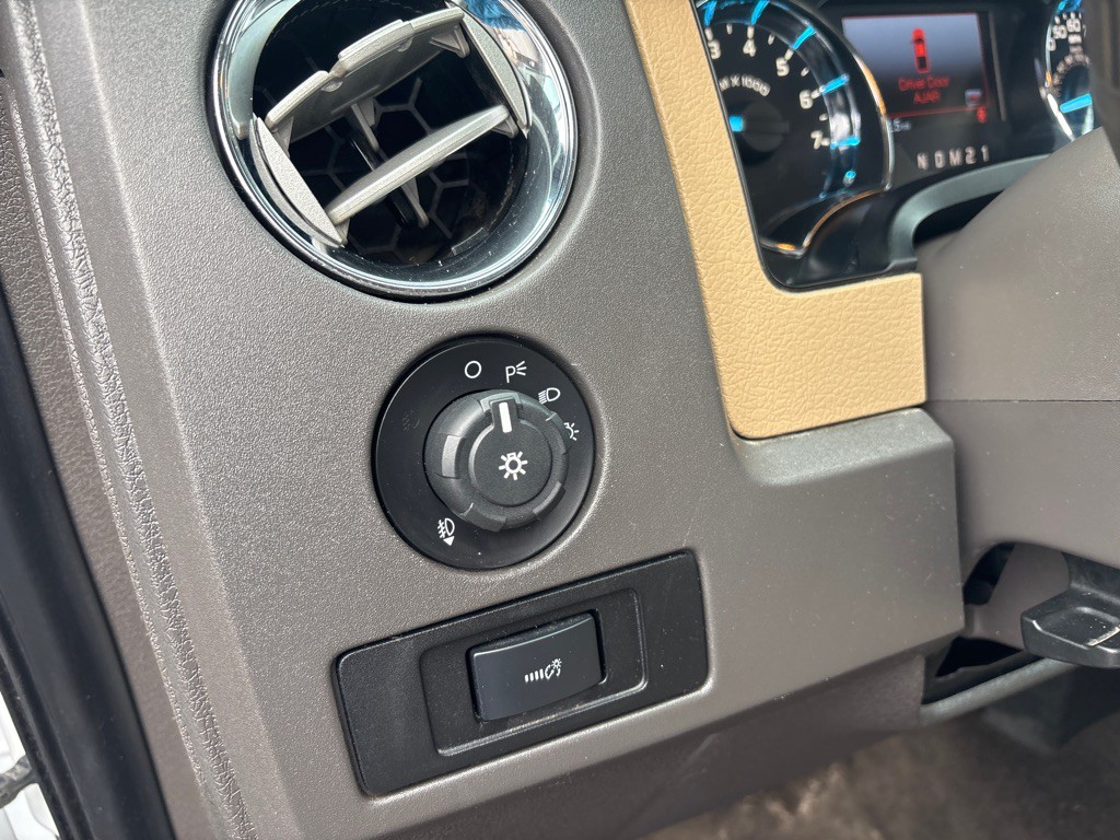 2011 Ford F-150 Image 12